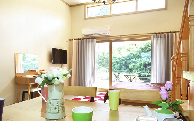 Gyeongpo Yangji Pension