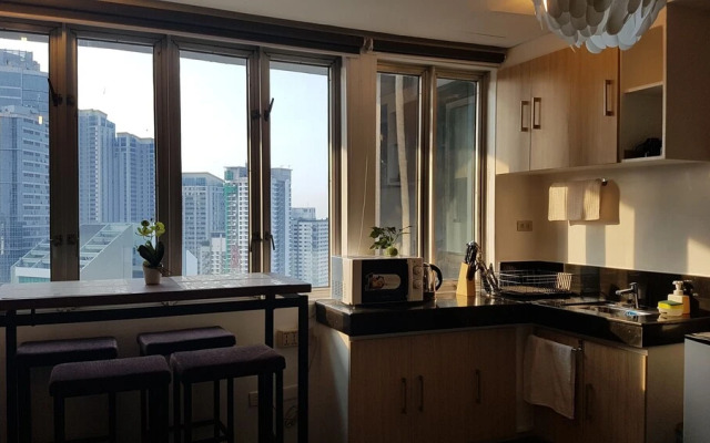 The Peak Tower in heart of Makati CBD