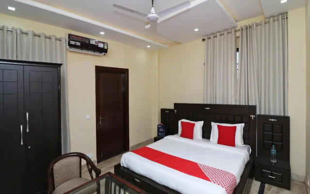 Hotel Lotus Inn by OYO Rooms