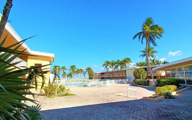 Sahara Beach Club