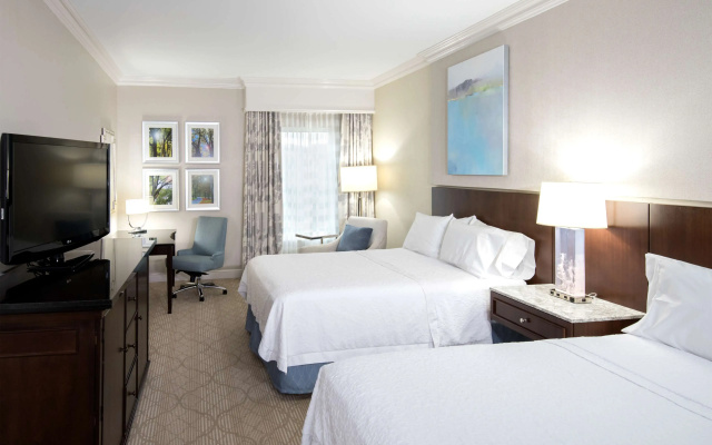 Hampton Inn & Suites Charlotte/South Park at Phillips Place