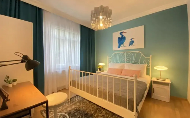 Missafir Superb Flat Near Bagdat Street in Kadikoy