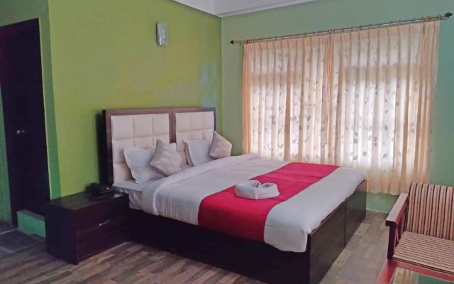 Crassula Blue Moon resort, Pelling, West Sikkim