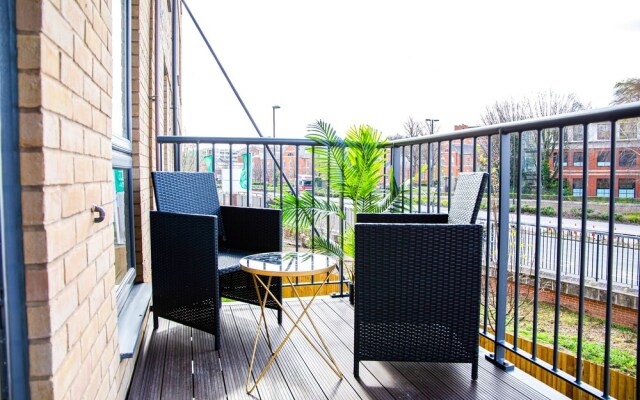 Luxury & Cosy new Build 2-bed Apartment in Chatham