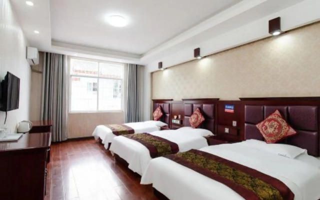 Chunjiang Hotel