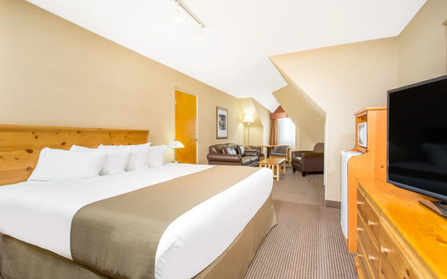 Canmore Inn & Suites