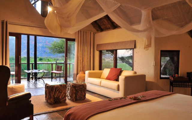 Tau Game Lodge