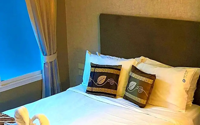 Lenny's Hotels