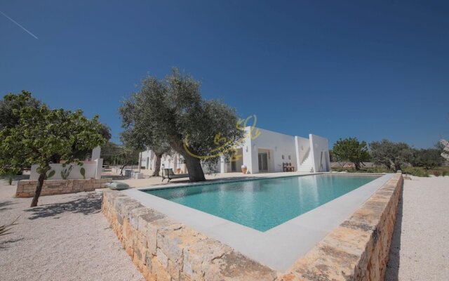 TD Marl Luxury Trulli Experience w Stunning Pool