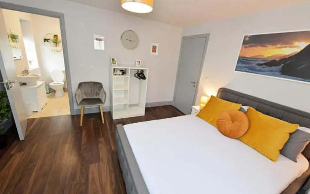 Pier House Room 1