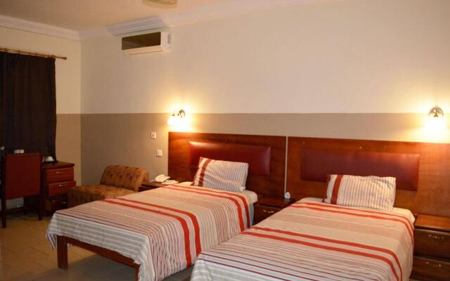 Kunta Kinte Hotel