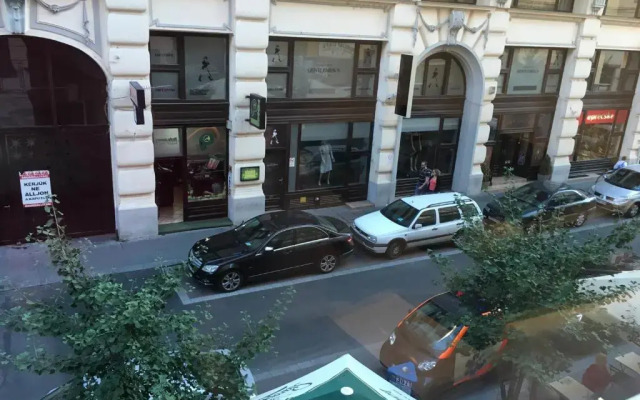 Synagogue Gozsdu Private Apartments