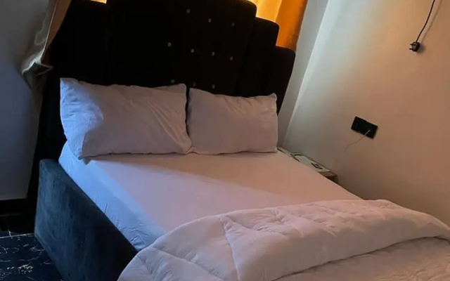 J Clay Hotels And Suites