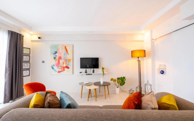 Ezgi's Suite With Terrace in The Heart of Marmaris