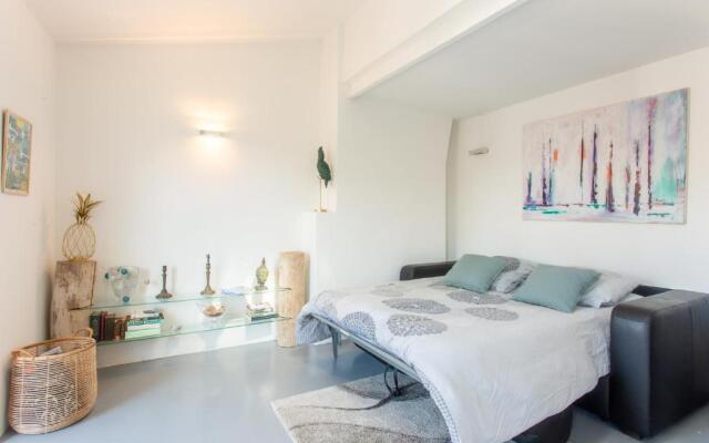 Ross 5- F2, Lumineux, Balcon, Loft, Clim, Vieux-Nice