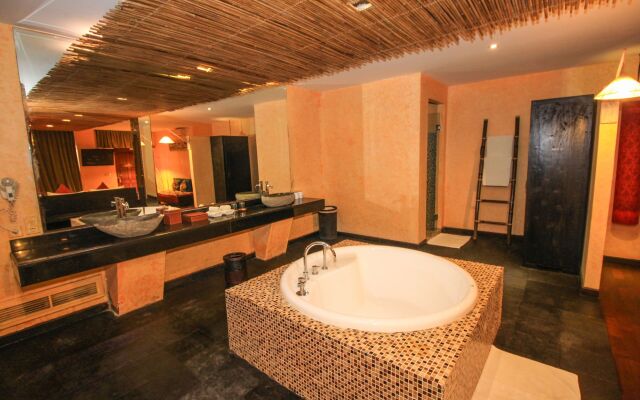 Kupu Kupu Jimbaran Beach Club & Spa by Loccitane