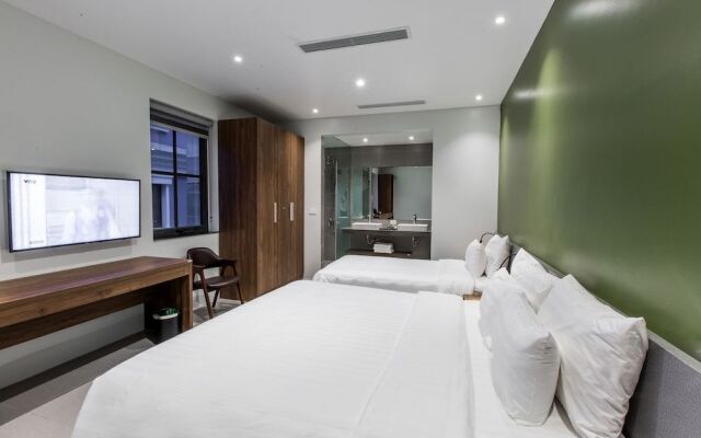 The Twin Hotel