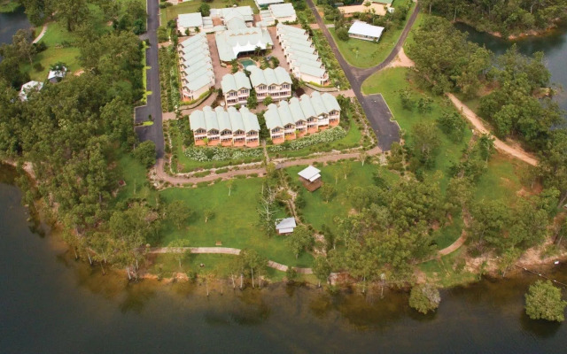 Tinaroo Lake Resort