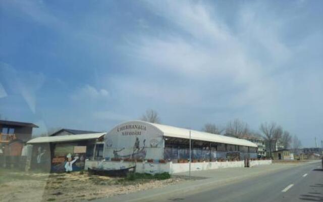 Blue Wave 2 Primul Bloc La Mare