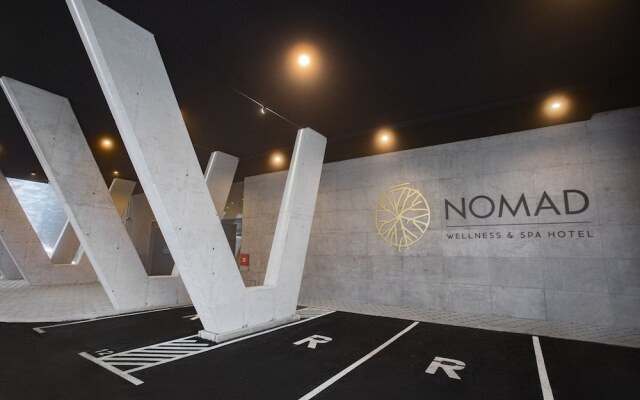 Hotel Nomad