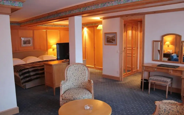 Hotel Carlina Courchevel