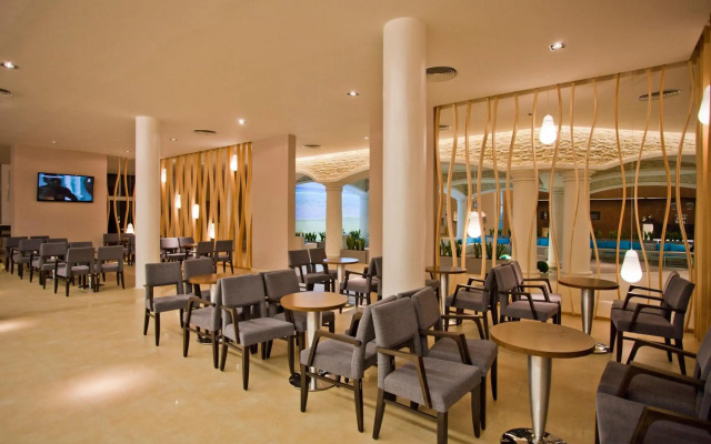 Evrika Club Hotel