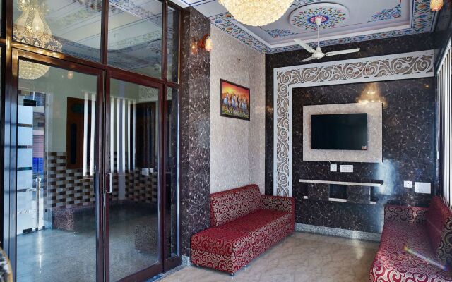 OYO 11389 Hotel NG Palace