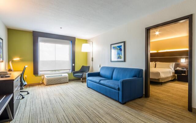 Holiday Inn Express & Suites Hearne, an IHG Hotel