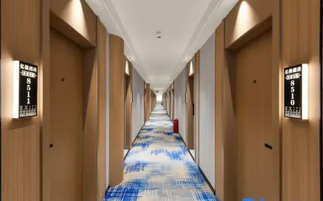Yi  Jia  Hotel