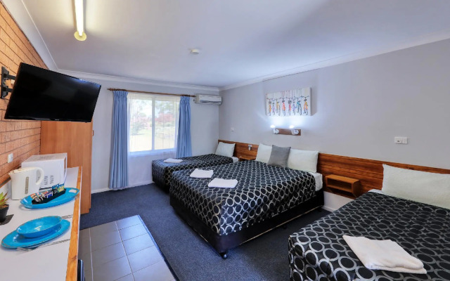 Castlereagh Motor Inn