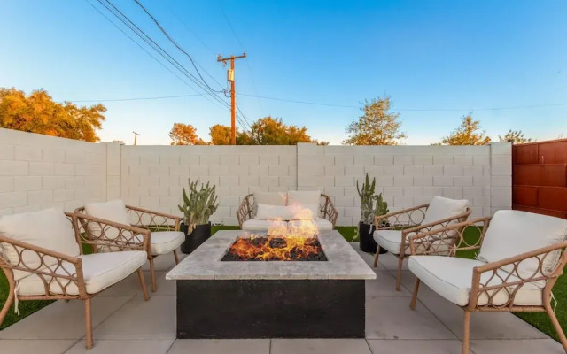 The Melrose ASU Pool Workspace Firepit