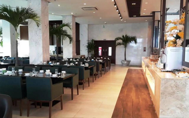 Da Nang Riverside Hotel