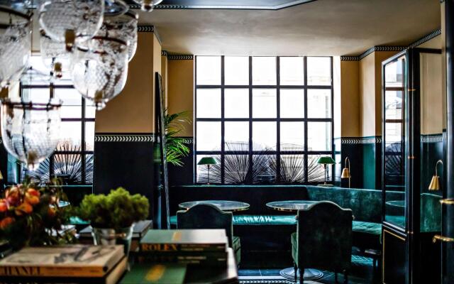 Monsieur George Hotel & Spa – Champs Elysées