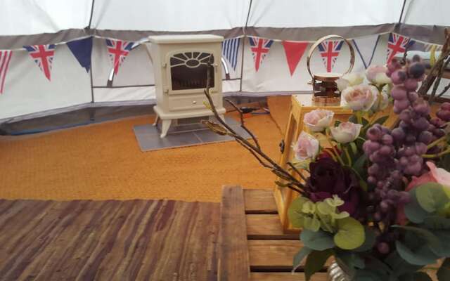 Yapham Holds Farmhouse