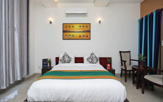 OYO 11872 Heaven Inn