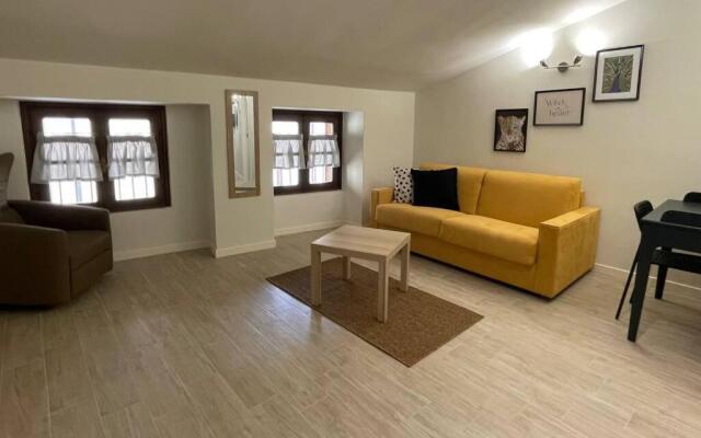 Angelina's B House - Downtown