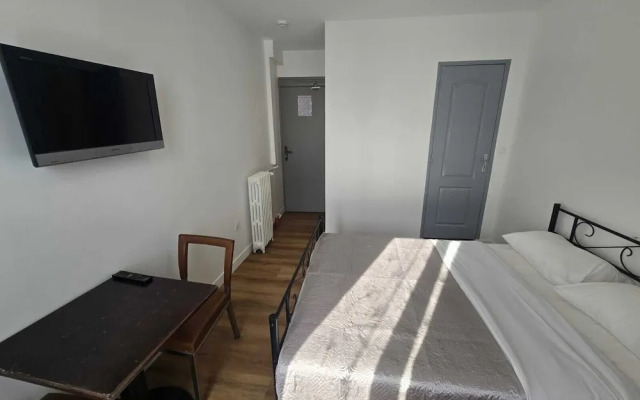 Hotel de l'Europe Pantin