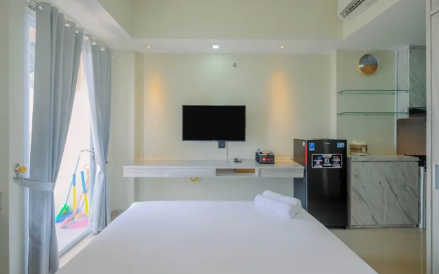 Cozy and Minimalist Studio Apartment @ Mustika Golf Residence
