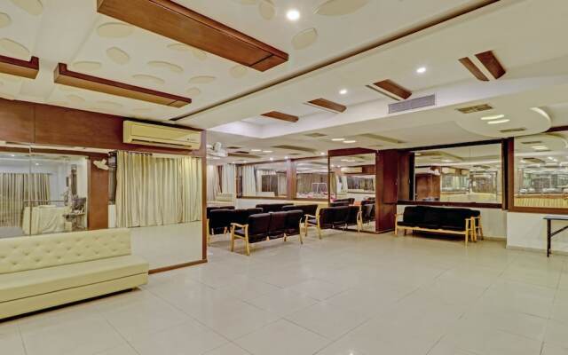 Loharkar Family Hotel L A Rooms
