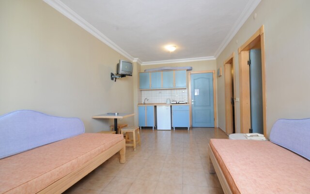 Selen Hotel Icmeler
