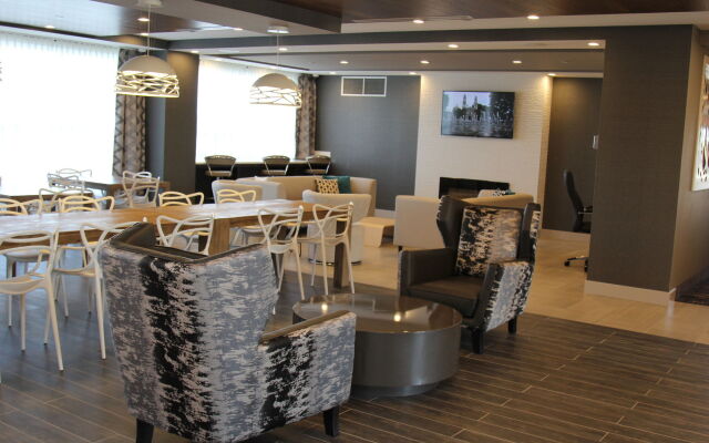 Best Western Plus Airdrie Gateway