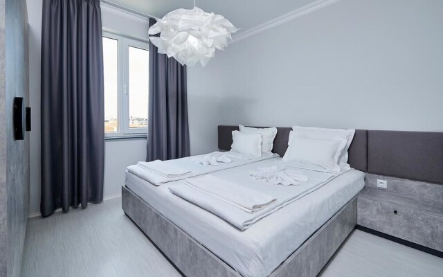 Botabara Del Mar Apartments