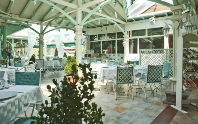 Maxi Park Hotel & Spa