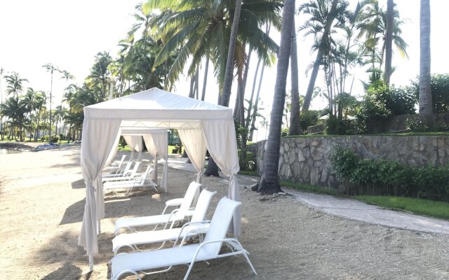 Marina Villas - Grand Isla Navidad