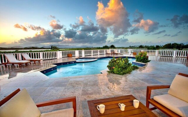 Sheriva Luxury Villas and Suites