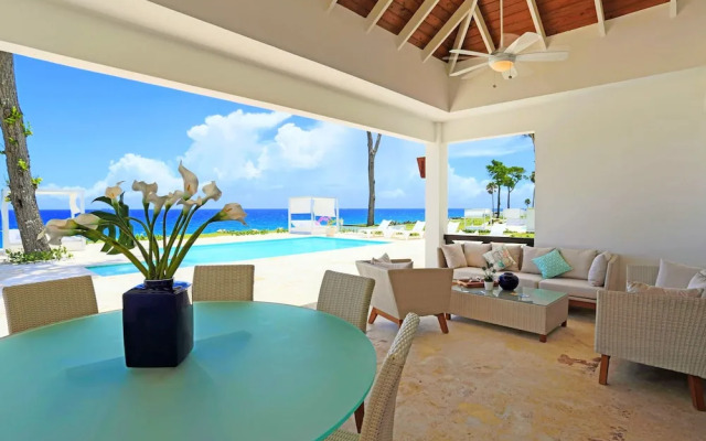 Ocean Front Villa Deluxe 3 Bedroom