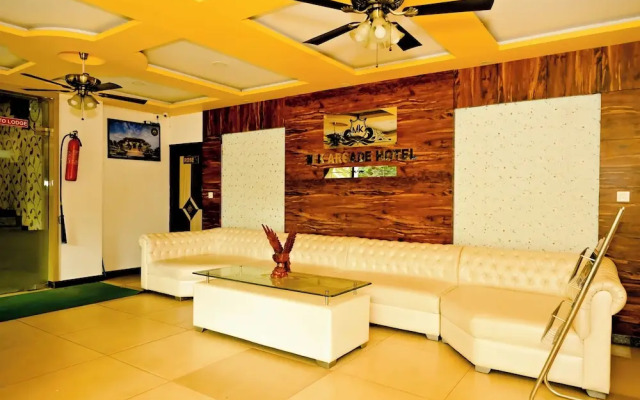 M K Arcade Hotel