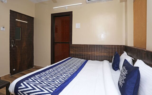 OYO 10137 Hotel Vaishnavi