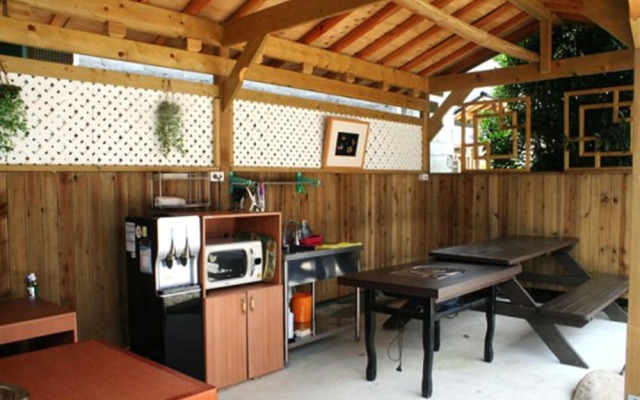 Reed House Hanok Pension