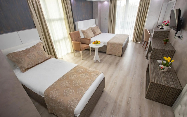 MOX Hotel